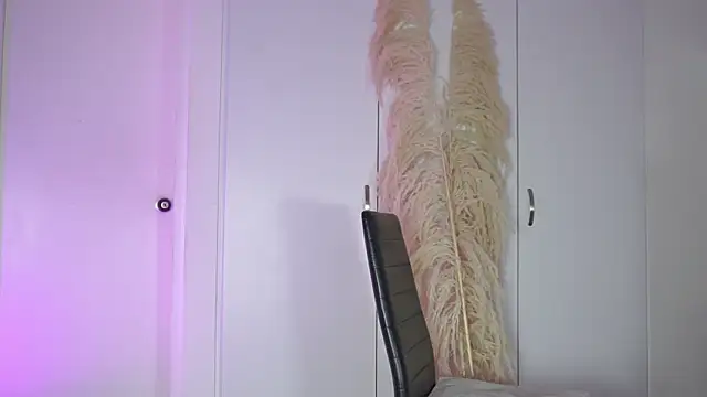 roselinedior online show from October 9, 2025, 1:55 pm