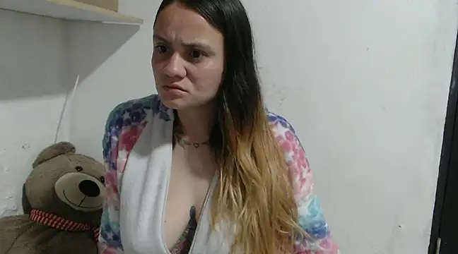 mia sepulveda  online show from March 16, 2025, 4:52 am