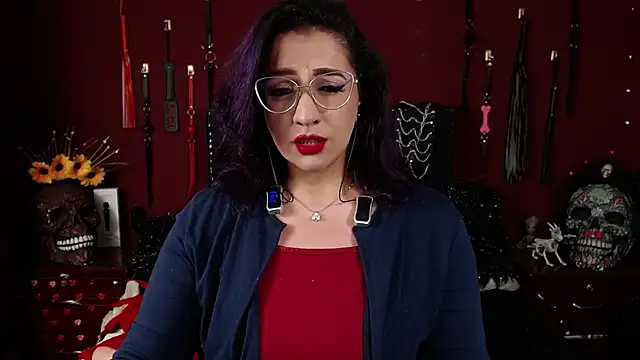 andreafetishx online show from November 30, 2025, 4:46 am