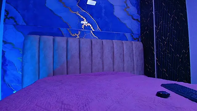 arl chloee online show from March 14, 2026, 3:23 am