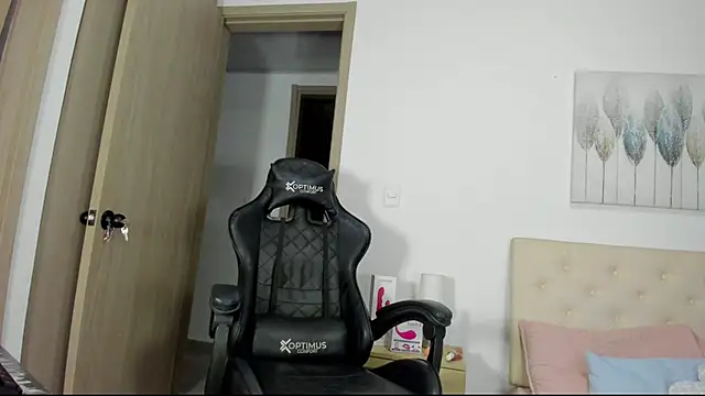 brenda x 69 online show from November 7, 2025, 12:48 am