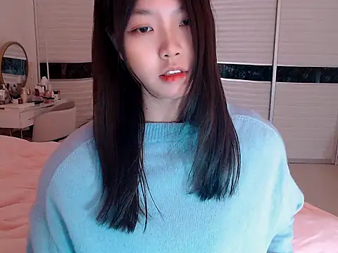 -Lucky Girl online show from February 26, 2025, 5:24 am