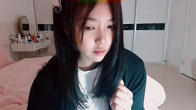 -Lucky Girl online show from October 26, 2025, 2:23 am