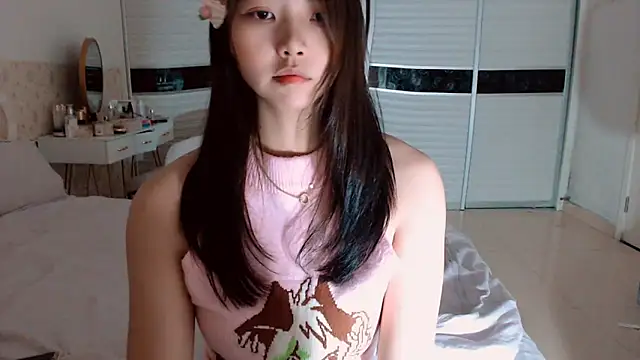 -Lucky Girl online show from June 1, 2026, 1:44 pm