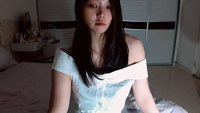 -Lucky Girl online show from June 2, 2026, 2:06 pm