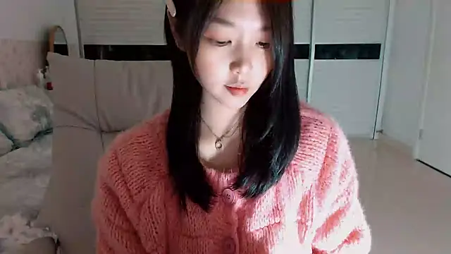 -Lucky Girl online show from October 13, 2025, 2:18 pm