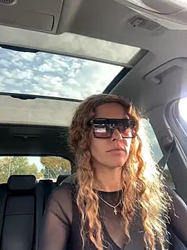 tmona1917 online show from October 30, 2025, 9:51 am