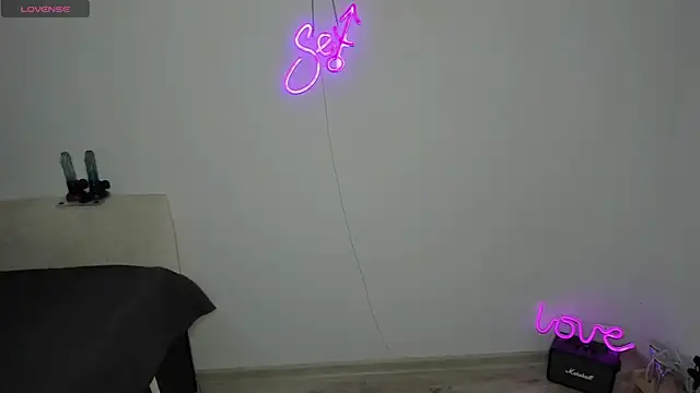 Bitch Coin online show from October 25, 2025, 1:45 pm