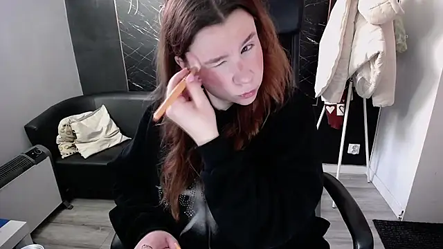 littleviki7 online show from January 16, 2026, 8:29 am