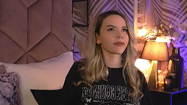 KatyaBelle online show from February 11, 2026, 8:31 pm