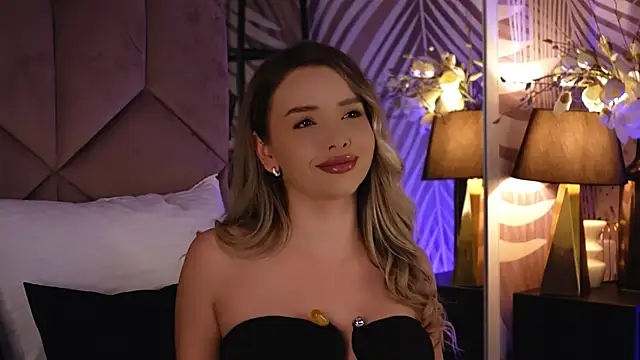 KatyaBelle online show from October 25, 2025, 7:25 pm