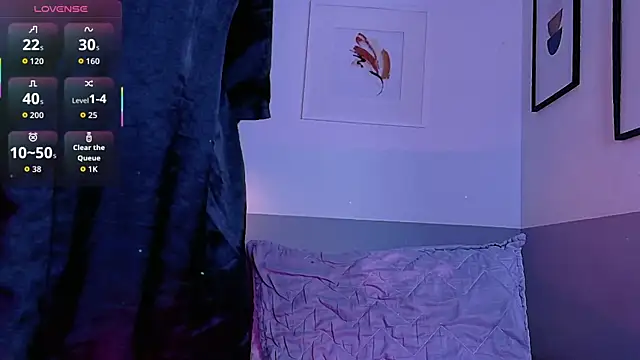 Snapshot of shybutdirtygirrll chatting on October 30, 2025, 7:33 pm shybutdirtygirrll online show from October 30, 2025, 7:33 pm