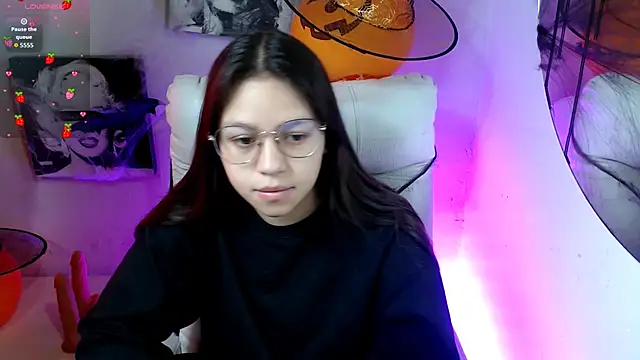 Snapshot of SamanthaRoldaan chatting on October 21, 2025, 2:38 pm SamanthaRoldaan online show from October 21, 2025, 2:38 pm