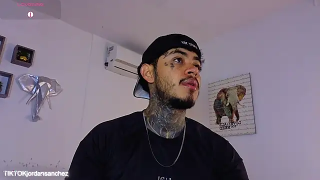 JordanSmiith  online show from January 12, 2026, 3:19 pm