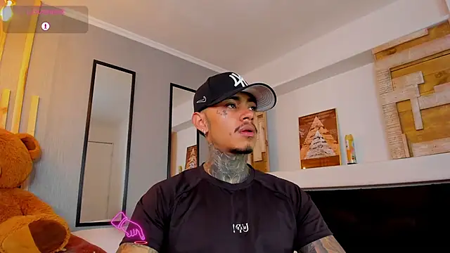 JordanSmiith  online show from March 2, 2025, 3:41 pm