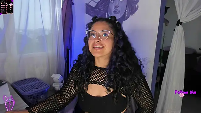 witchviolet online show from October 9, 2025, 9:59 pm