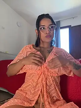 Snapshot of maykka chatting on May 11, 2026, 1:12 pm maykka online show from May 11, 2026, 1:12 pm