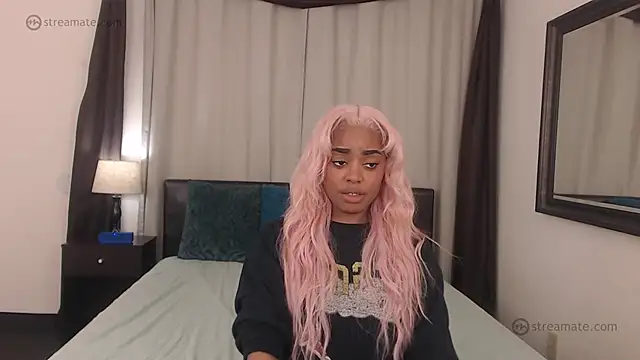 RobynKnight online show from February 18, 2026, 2:53 am