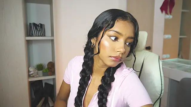 forever  young online show from October 20, 2025, 11:49 pm