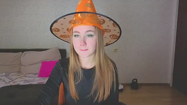 natali2550 online show from October 28, 2025, 6:45 am