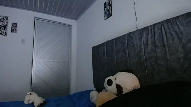 linda 33 online show from April 15, 2026, 11:16 pm