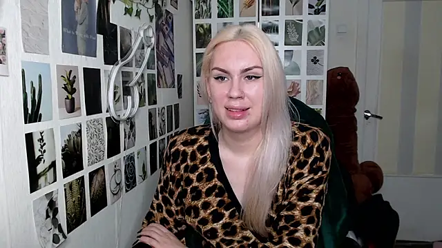 CapriScorpion online show from October 13, 2025, 11:45 am