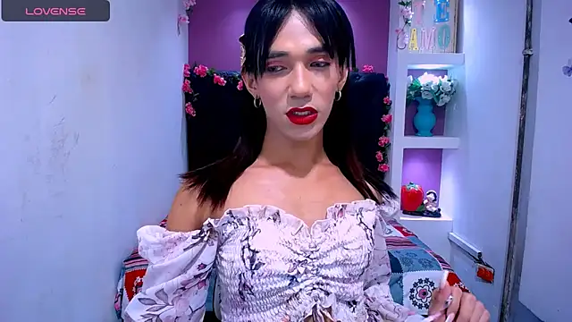 KatrinaQueen1 online show from December 18, 2025, 10:46 pm