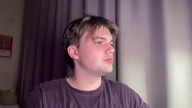 Snapshot of superfluboy_ chatting on March 11, 2025, 8:53 pm superfluboy online show from March 11, 2025, 8:53 pm