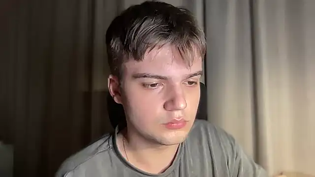 Snapshot of superfluboy_ chatting on November 10, 2025, 5:18 pm superfluboy online show from November 10, 2025, 5:18 pm