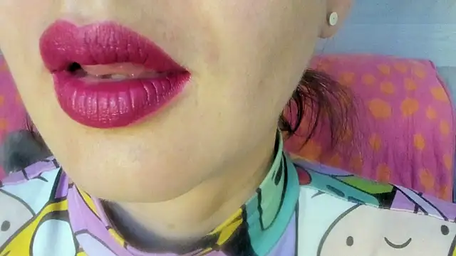 Snapshot of queen_fetish chatting on July 6, 2026, 10:44 am queen fetish online show from July 6, 2026, 10:44 am