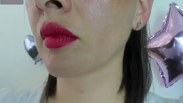 Snapshot of queen_fetish chatting on June 16, 2026, 5:46 pm queen fetish online show from June 16, 2026, 5:46 pm