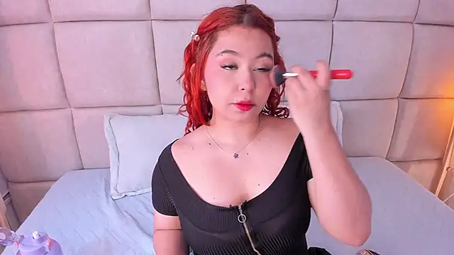 Snapshot of Atenea_cuteee chatting on February 27, 2026, 7:24 pm Atenea cuteee online show from February 27, 2026, 7:24 pm