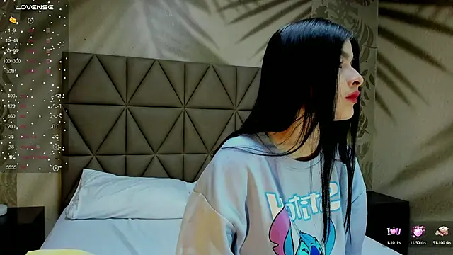 AnneDixie online show from March 3, 2026, 3:02 am