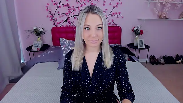 Snapshot of DanikaMorri chatting on March 16, 2025, 7:26 am DanikaMorri online show from March 16, 2025, 7:26 am