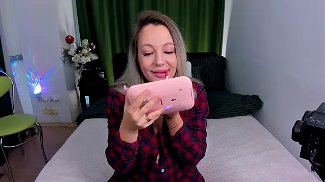 Snapshot of DanikaMorri chatting on November 27, 2025, 8:04 am DanikaMorri online show from November 27, 2025, 8:04 am