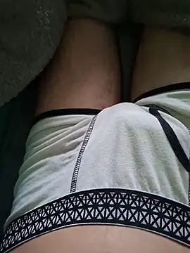 Snapshot of FreezingTie850 chatting on March 29, 2026, 7:43 am FreezingTie850 online show from March 29, 2026, 7:43 am