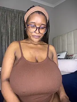 Bustygoddess32 online show from October 14, 2025, 10:31 pm