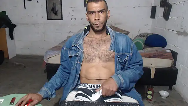 erik alexander online show from November 18, 2025, 4:16 am