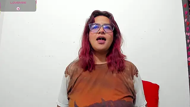 Snapshot of hazel_34 chatting on February 28, 2026, 10:04 am hazel 34 online show from February 28, 2026, 10:04 am