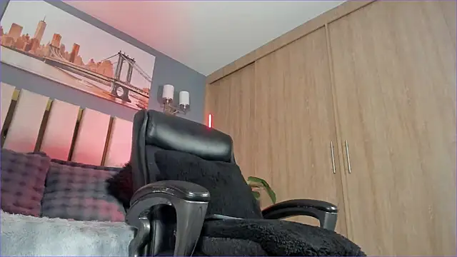 Snapshot of Bambi_gurl chatting on December 23, 2025, 1:38 am Bambi gurl online show from December 23, 2025, 1:38 am