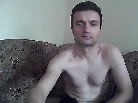 suarez1235 online show from February 23, 2026, 10:16 am