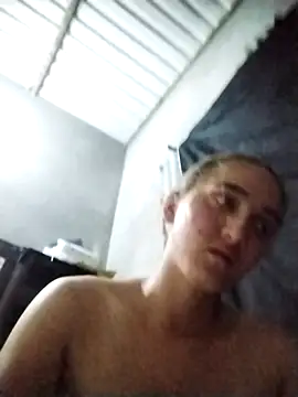 scarleet 17 online show from March 3, 2025, 9:05 pm