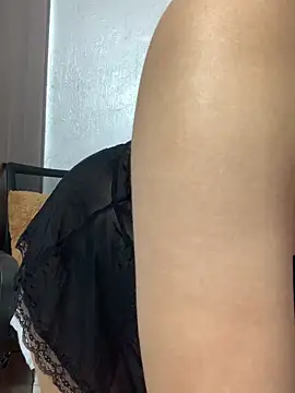 -Meomeo- online show from April 3, 2026, 3:57 am