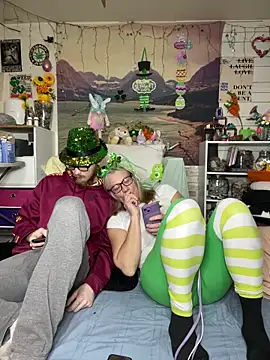 TrenaAnne online show from March 17, 2026, 9:51 pm