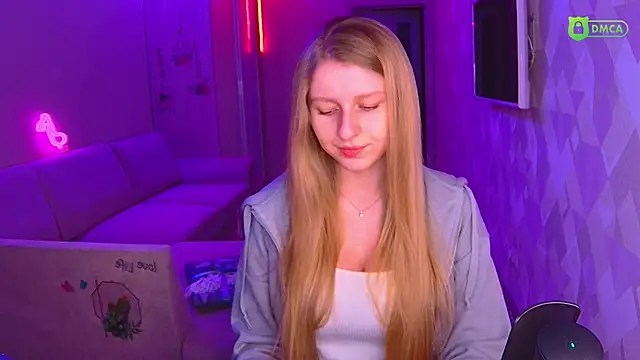 AmaliaQueen online show from December 7, 2024, 2:08 pm