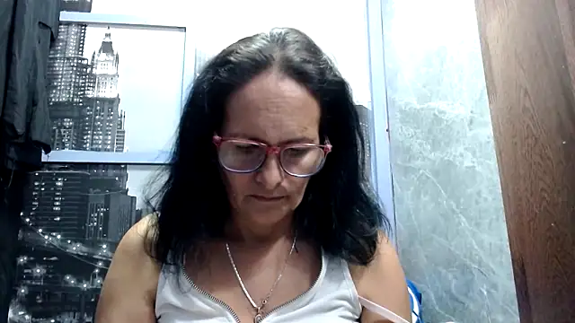 Snapshot of Nastylatinaxxx chatting on June 1, 2026, 10:53 pm Nastylatinaxxx online show from June 1, 2026, 10:53 pm