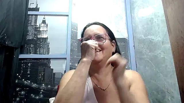 Nastylatinaxxx online show from November 27, 2025, 12:11 am