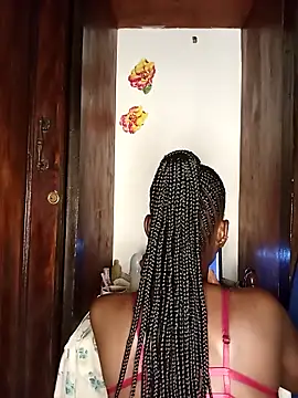 The-Peach-Flexer online show from November 30, 2025, 9:04 pm