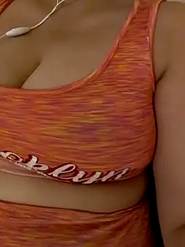 Zanoba-16 online show from September 19, 2025, 8:13 pm
