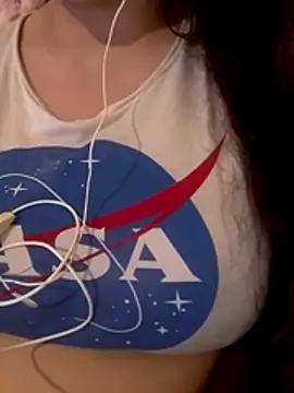 Snapshot of Zanoba-16 chatting on February 18, 2026, 12:23 pm Zanoba-16 online show from February 18, 2026, 12:23 pm